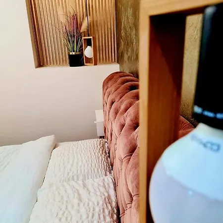 Laci Lak Premium apartment Gran Varadino Esterno foto
